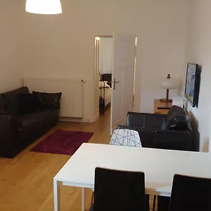 https://apartament-wybickiego.poznan-hotels.com