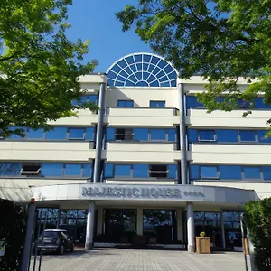Ferretti Majestichouse Italia