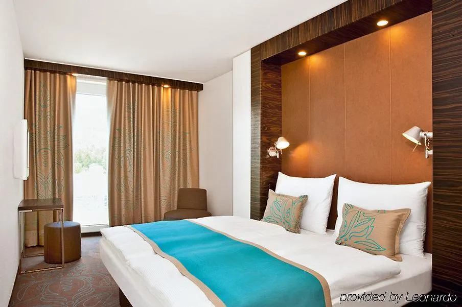 Motel One Berlin Ku'Damm 3*,  Tyskland