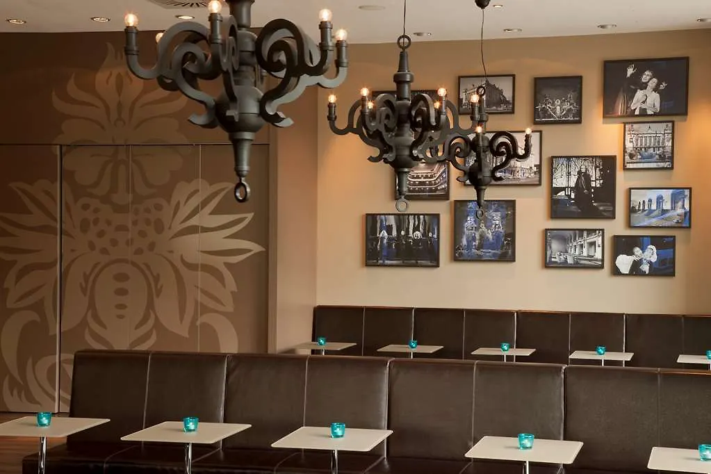 Motel One Berlin Ku'Damm Hotel