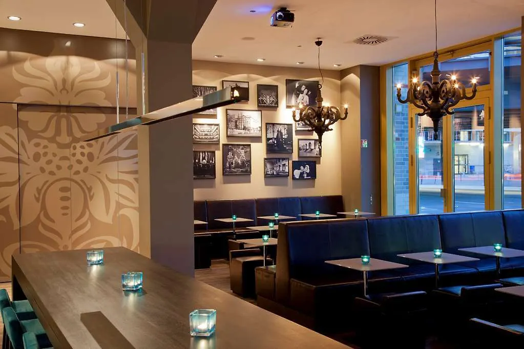 Motel One Berlin Ku'Damm Hotel