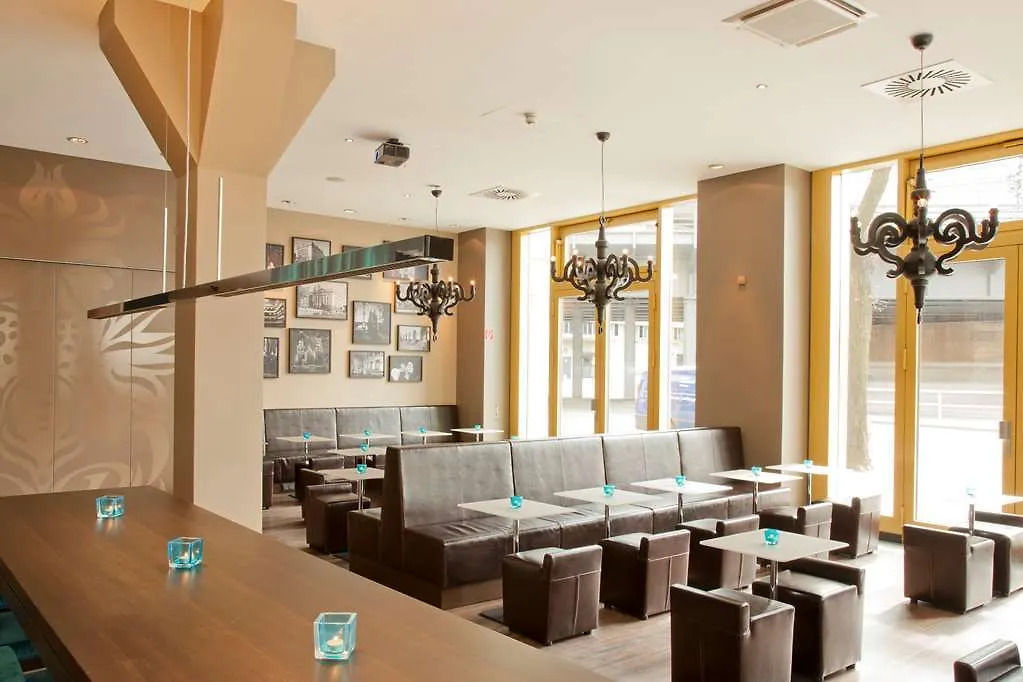 *** Hotel Motel One Berlin Ku'Damm Allemagne